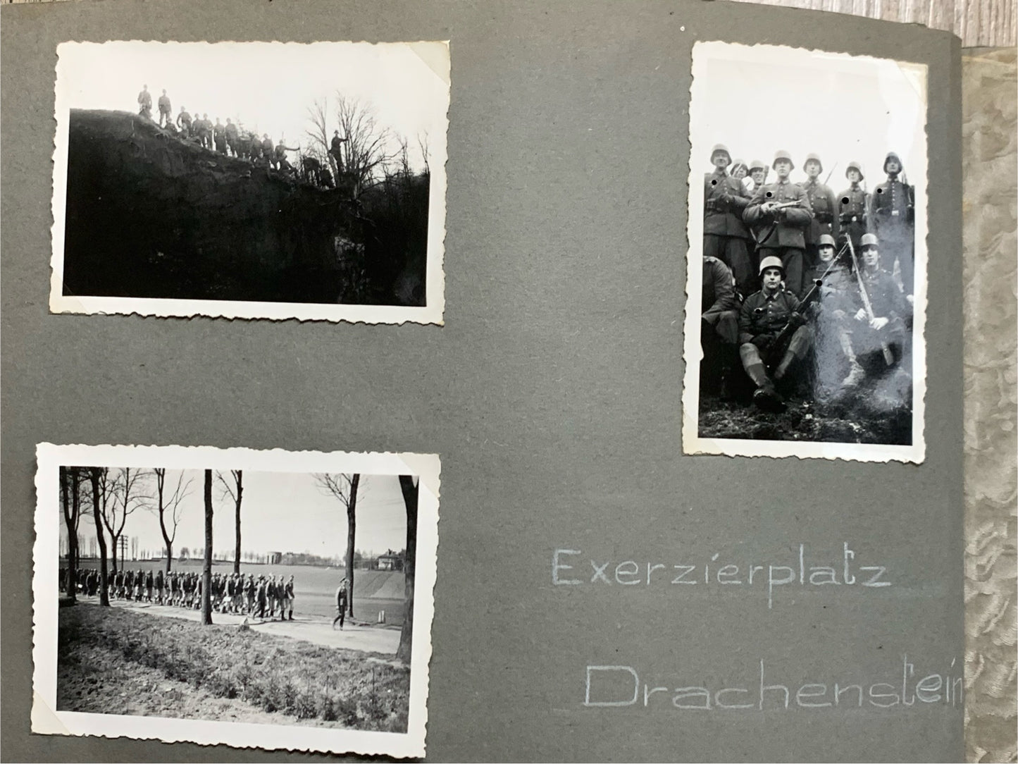 Fotoalbum 1.Kompanie Infanterie-Regiment 23, Dunkelhäutige, Kompaniechef, Vereidigung
