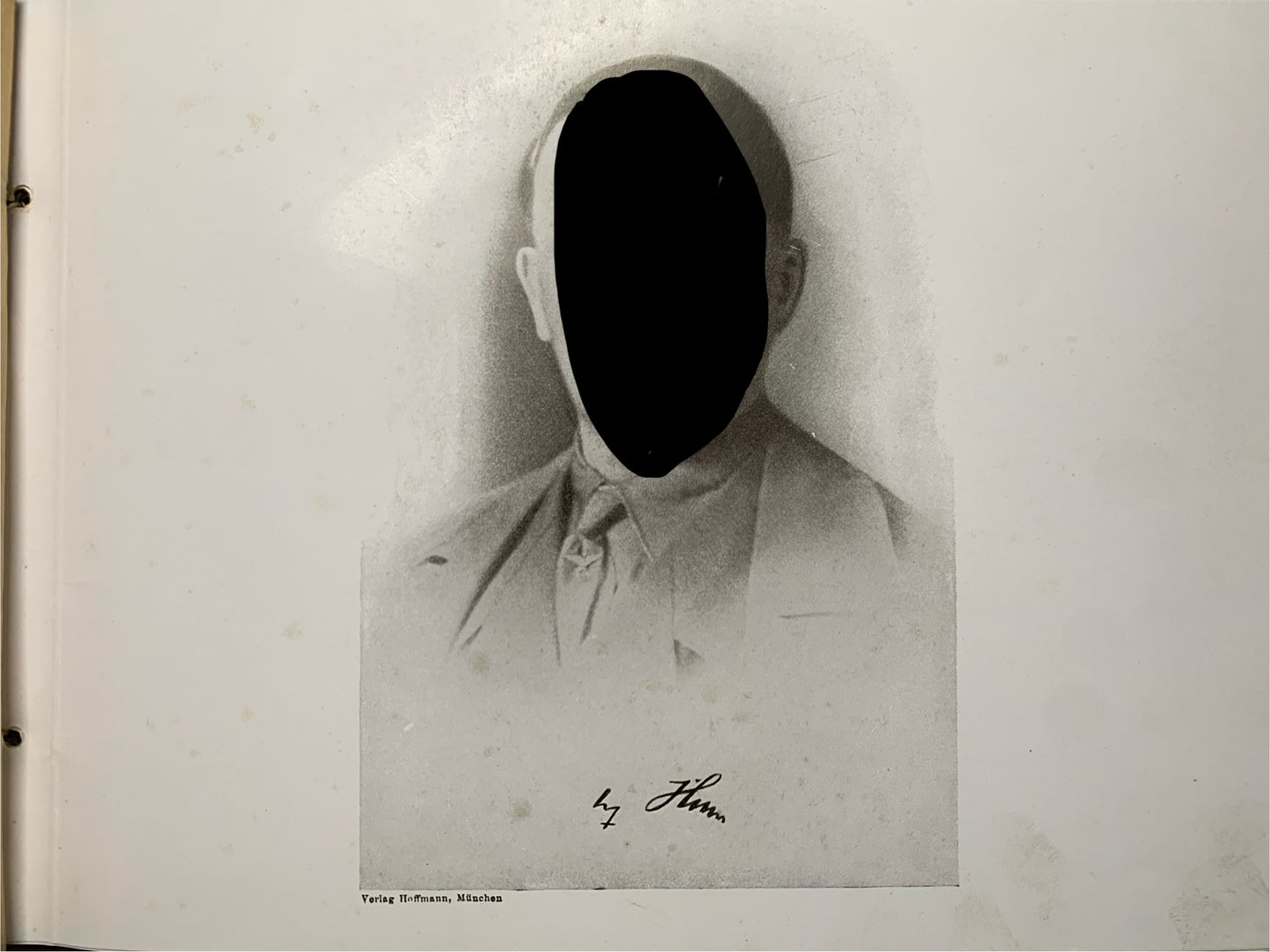 Fotoalbum 1.Kompanie Infanterie-Regiment 23, Dunkelhäutige, Kompaniechef, Vereidigung